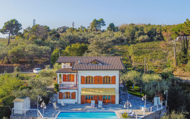 Villa Mistral - Photo 1