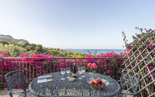 Cicladi Santorini - Photo 1