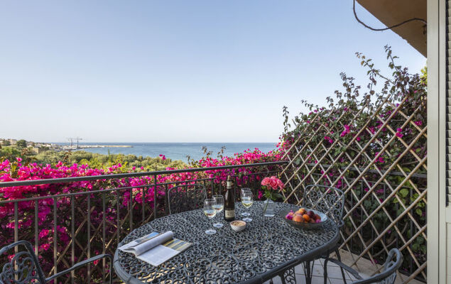 Cicladi Santorini - Photo 20